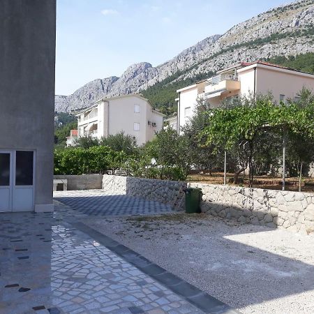 Apartments Erceg Оміш Екстер'єр фото