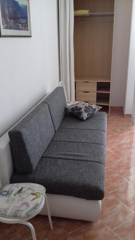 Apartments Erceg Оміш Екстер'єр фото